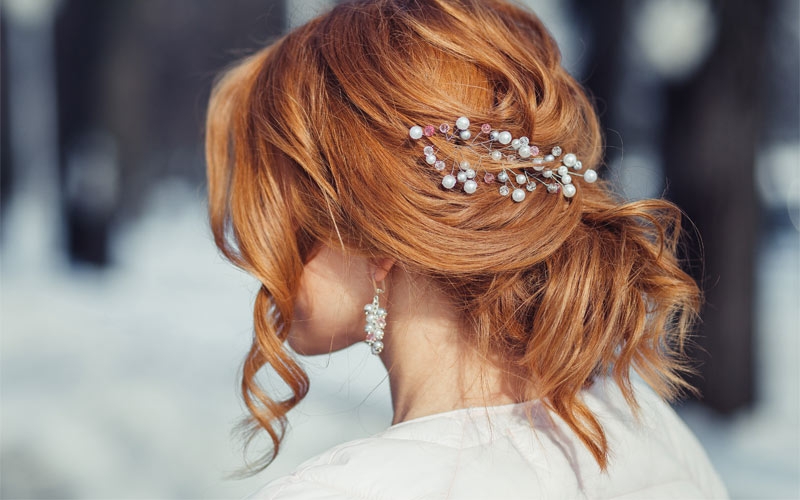 acconciatura sposa con capelli corti