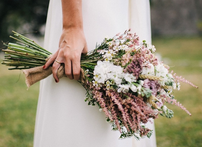 bouquet con fiori di campo