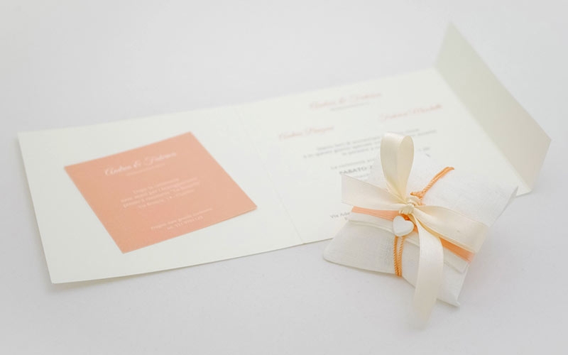 partecipazioni e bomboniere matrimonio color pesca