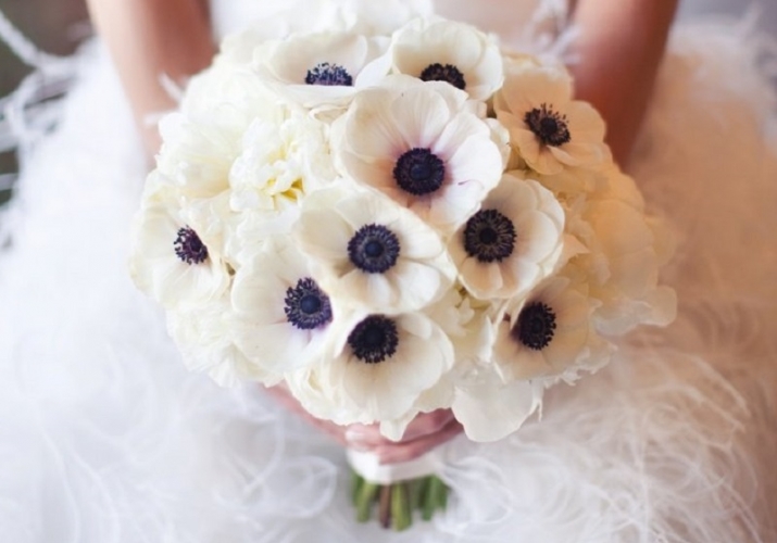 bouquet con anemoni